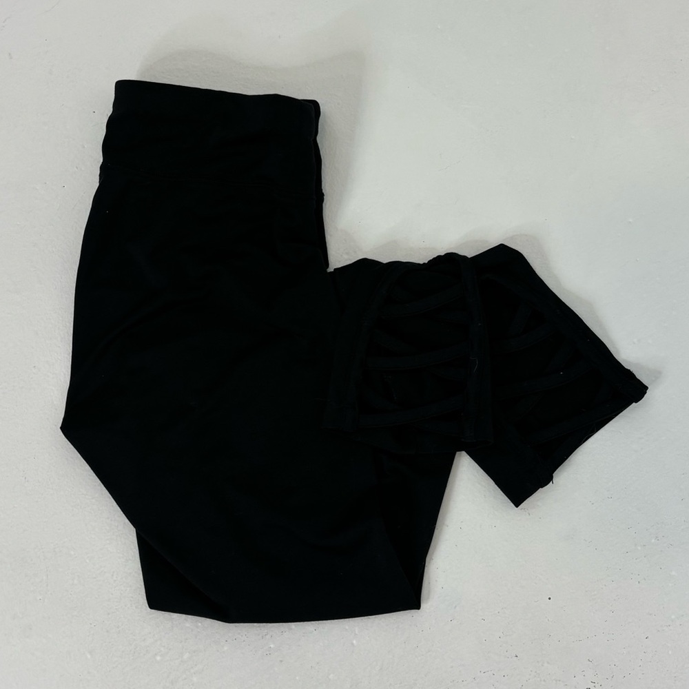 Flirtitude Active High Waisted Leggings - cutout